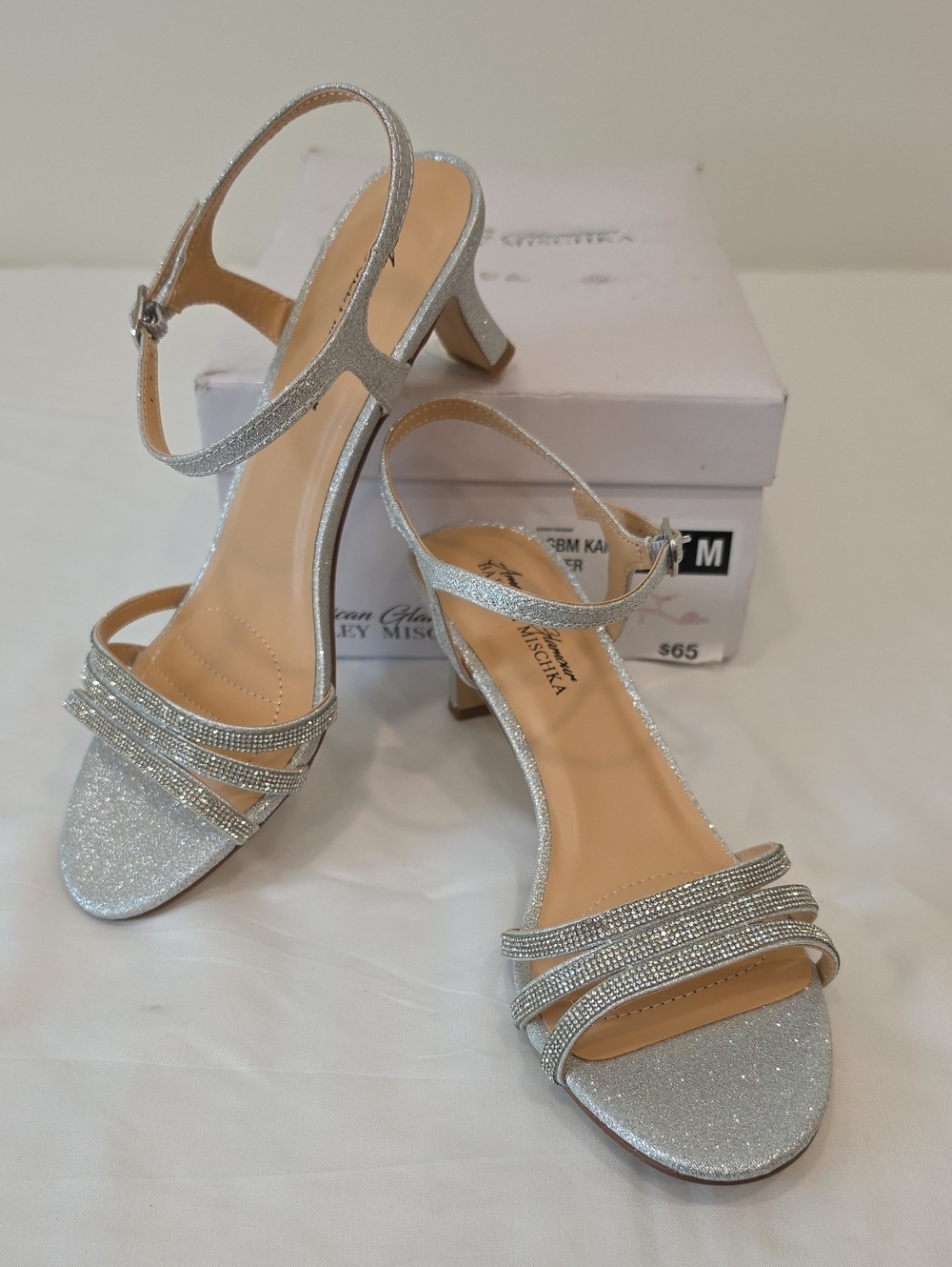 Badgley Mischka Silver Glitter Rhinestone Strappy Mid Heel Sandals